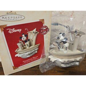 Hallmark Keepsake Ornament Motion Steamboat Willie Mickey Mouse 2003 Musical